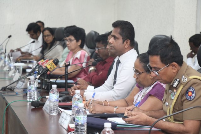 විෂ මත්ද්‍රව්‍ය මුලිනුපුටා දැමීම සඳහා වන “රටම එකට ජාතික මෙහෙයුම” වැඩසටහනට සමගාමීව දිස්ත්‍රික් මෙහෙයුම් සභාව ස්ථාපිත කිරීම