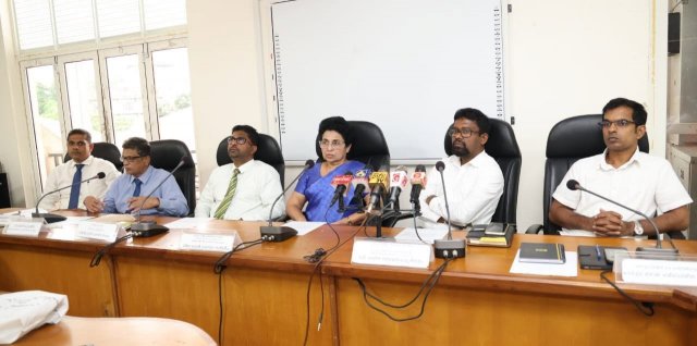 රුවන්පුර දුම්රිය මාර්ගය හා සම්බන්ධ සියලු පාර්ශව දැනුවත් කිරීමේ විශේෂ සාකච්ඡාවක්