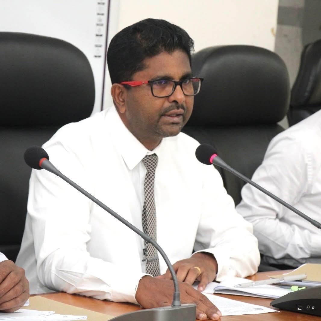 දිසාපති 