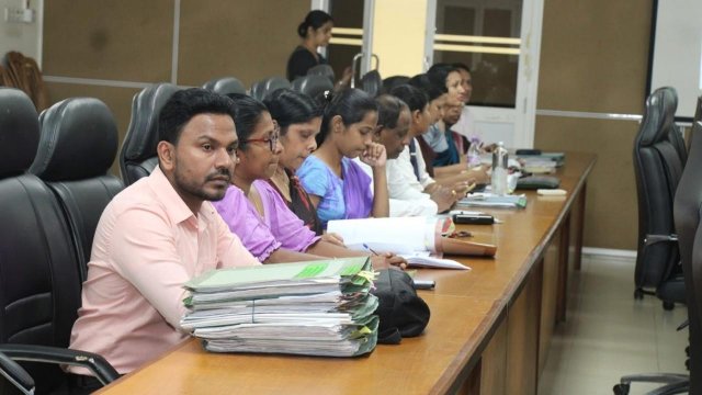 රත්නපුර දිස්ත්‍රික් ඉඩම් පරිහරණ කමිටුව රැස්වෙයි