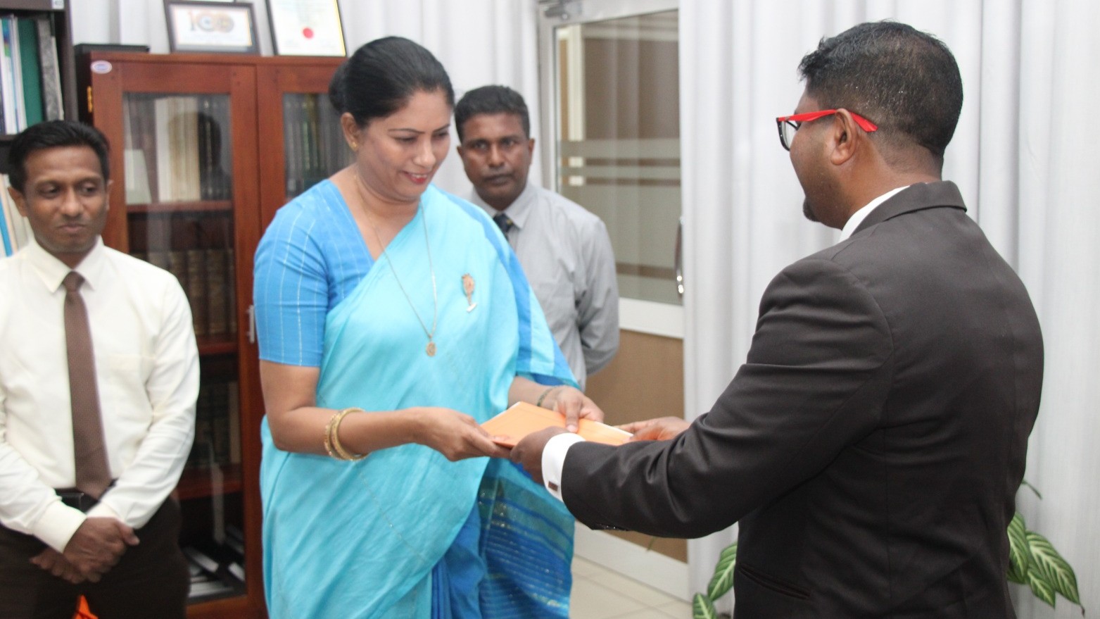 දිසාපති 